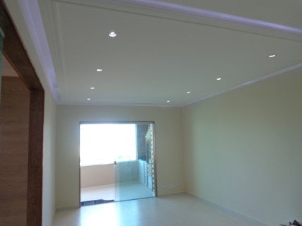 APARTAMENTO COM 03 DORMITÓRIOS